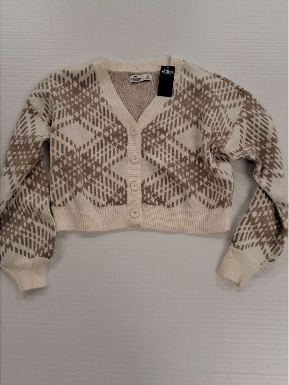Hollister XS Beige and Cream Patterned Cropped Cardigan Sweater